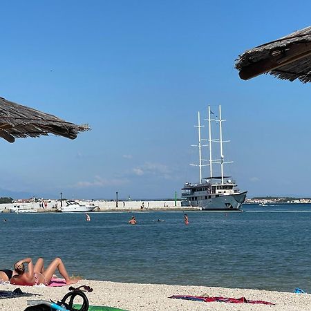 Apartments Villa Engeli Vir Εξωτερικό φωτογραφία