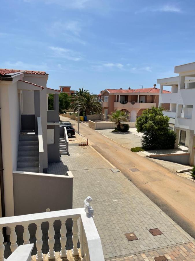 Apartments Villa Engeli Vir Εξωτερικό φωτογραφία