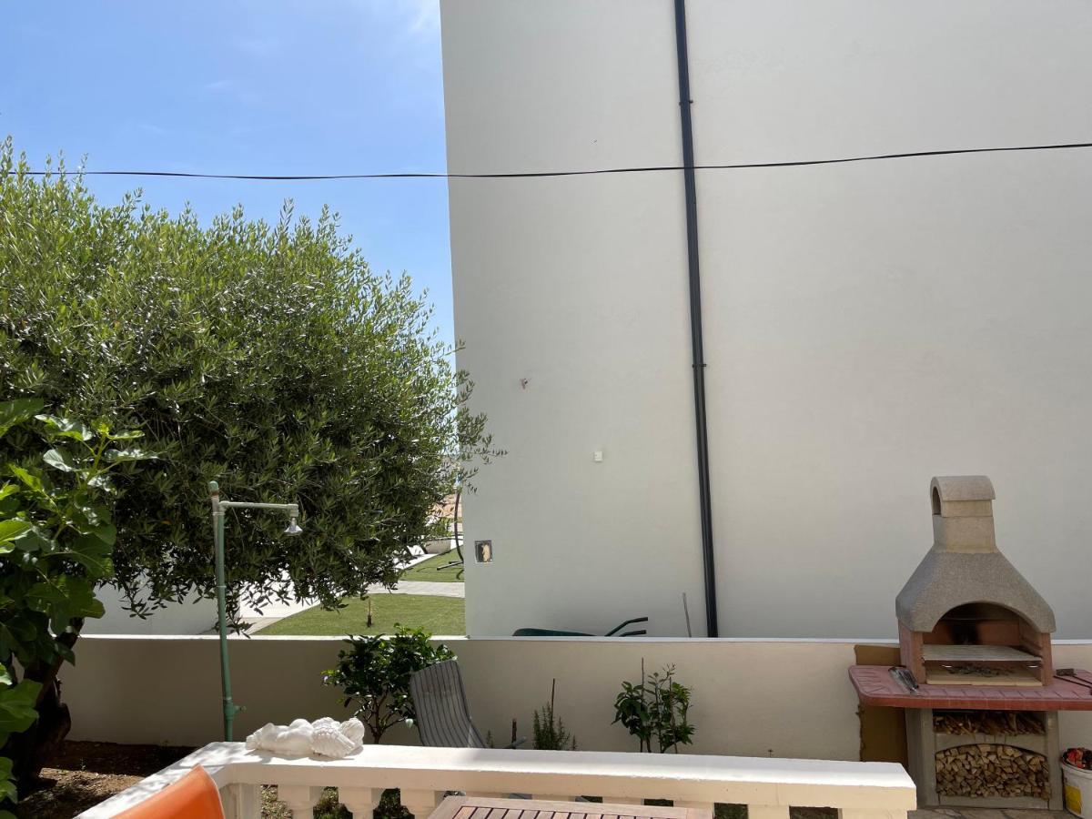 Apartments Villa Engeli Vir Εξωτερικό φωτογραφία