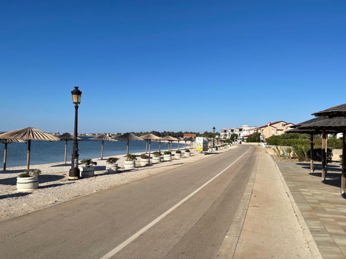 Apartments Villa Engeli Vir Εξωτερικό φωτογραφία