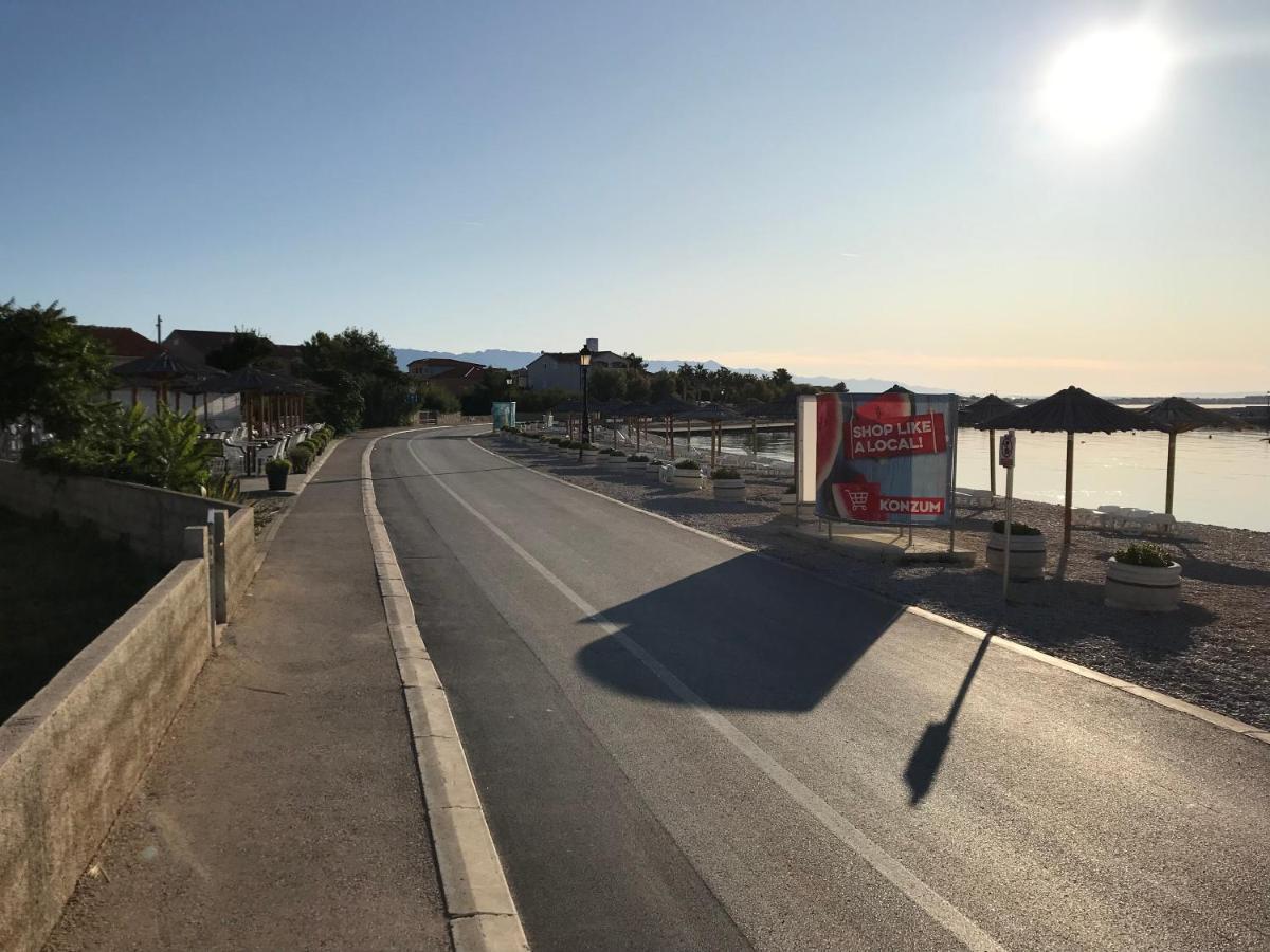 Apartments Villa Engeli Vir Εξωτερικό φωτογραφία